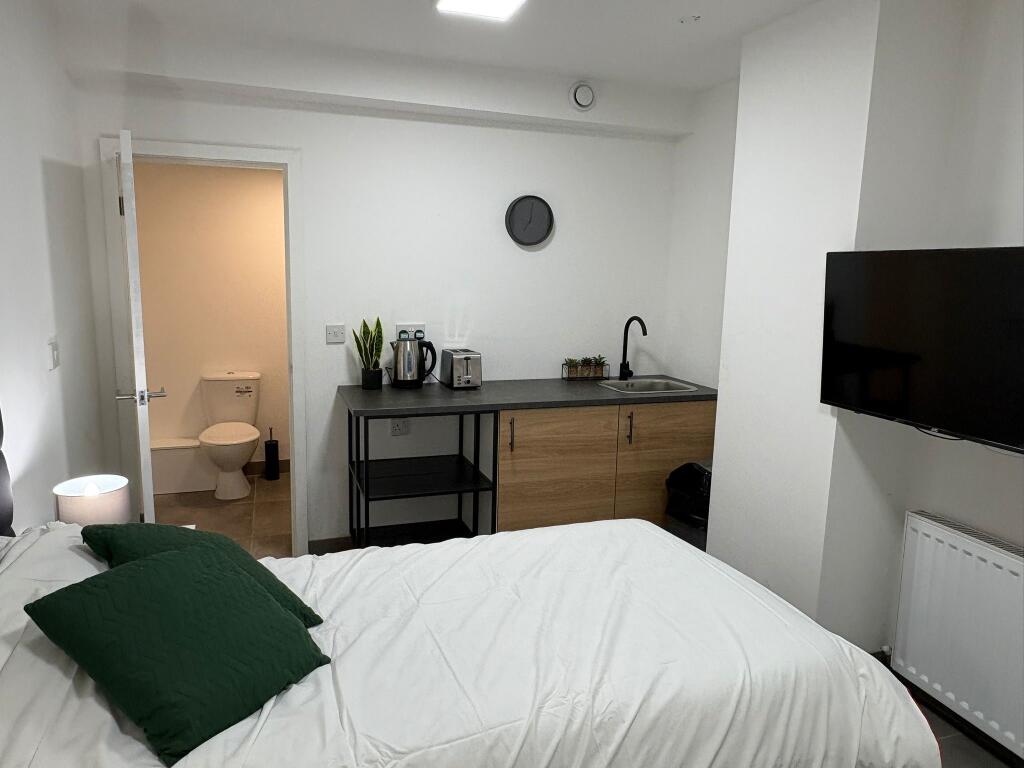 Additional image 2 of Flat 1, 21 Silver Street