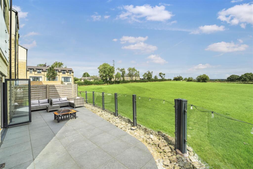 Additional image 40 of Bleaklow Court, Hawkshaw, Bury