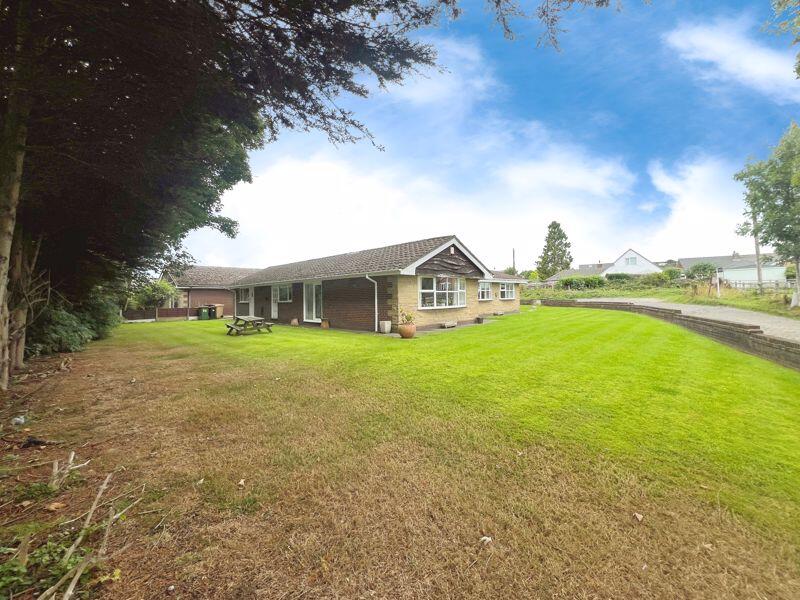 Additional image 15 of 'Mountain Greenery', Ladyshore Road, Bolton