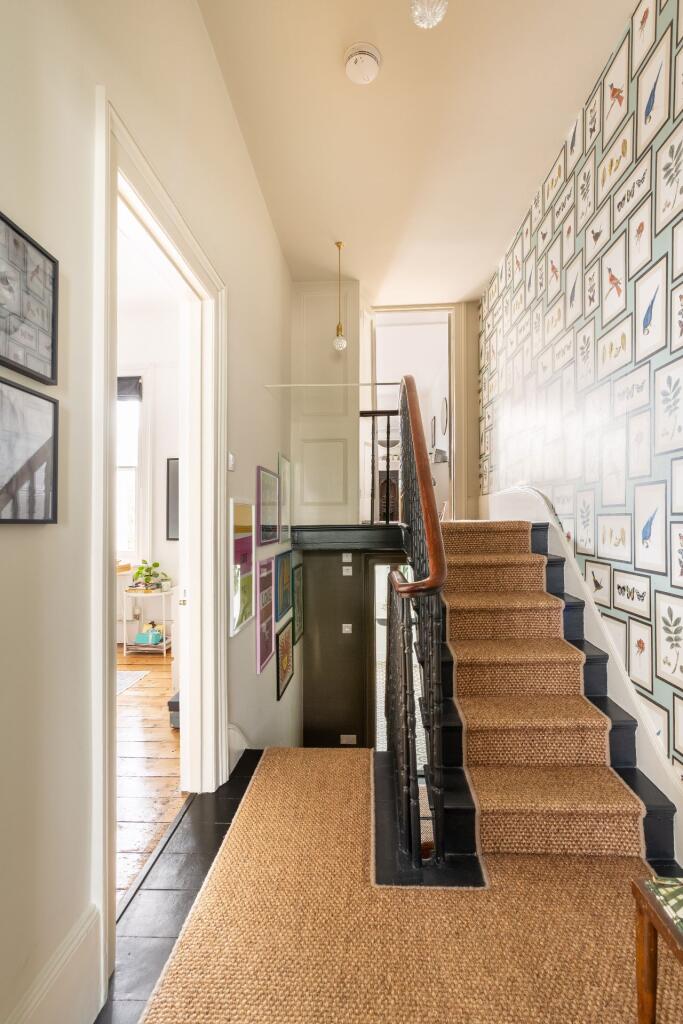 Additional image 44 of Compton Avenue, Brighton