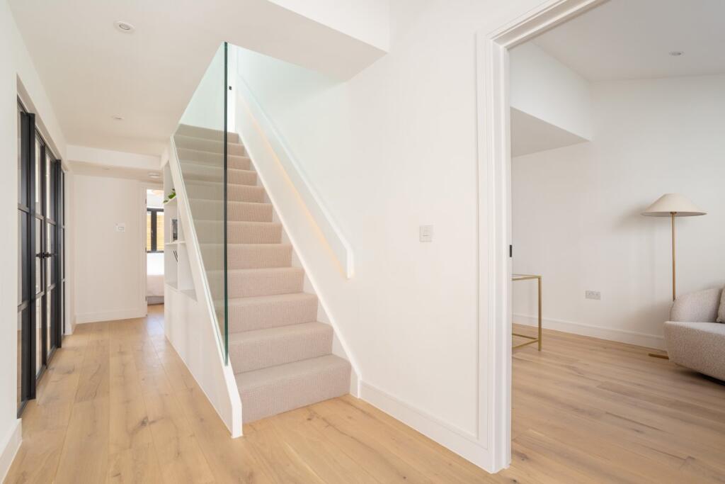 Additional image 7 of 24G Hythe Road, Brighton