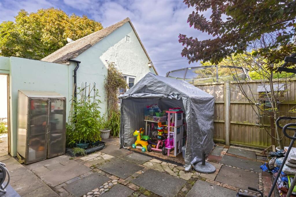 Additional image 10 of Sunny Close, Goring-By-Sea, Worthing