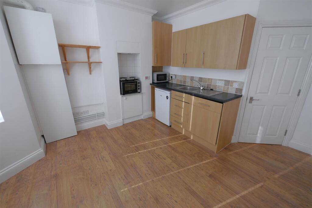 Additional image 6 of 113 Clifton Road