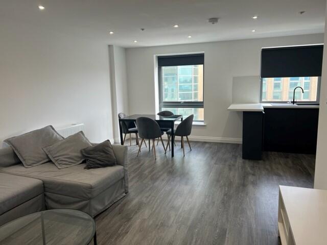 Additional image 2 of Queens Square