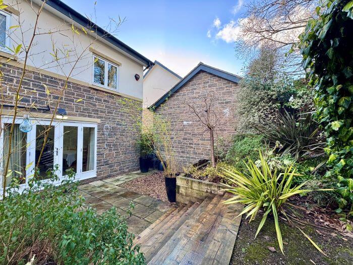 Additional image 32 of Yew Tree Court, Bolton, BL1 7QU