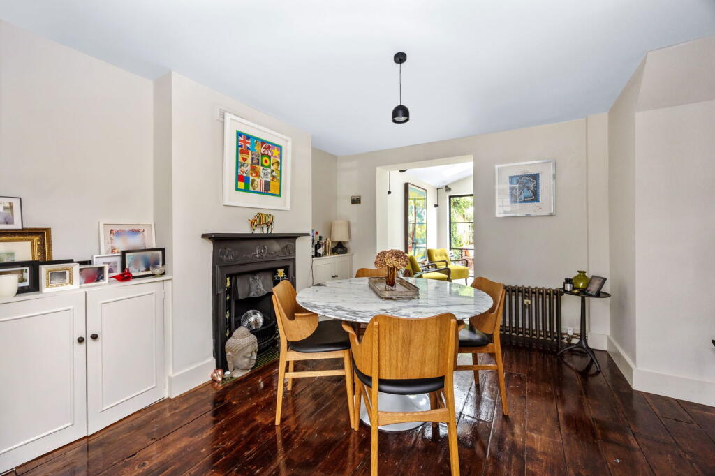 Additional image 3 of Warwick Place, Worthing, BN11 3EU