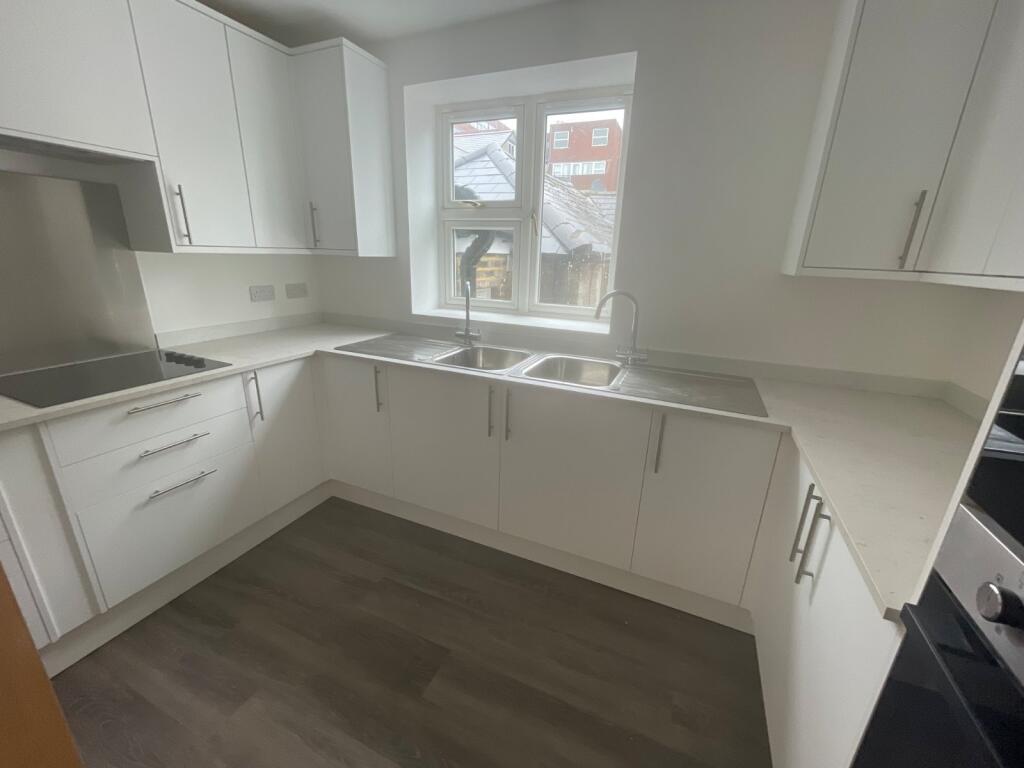 Additional image 5 of Room 4, 31A Warwick Street, Worthing, West Sussex, BN11
