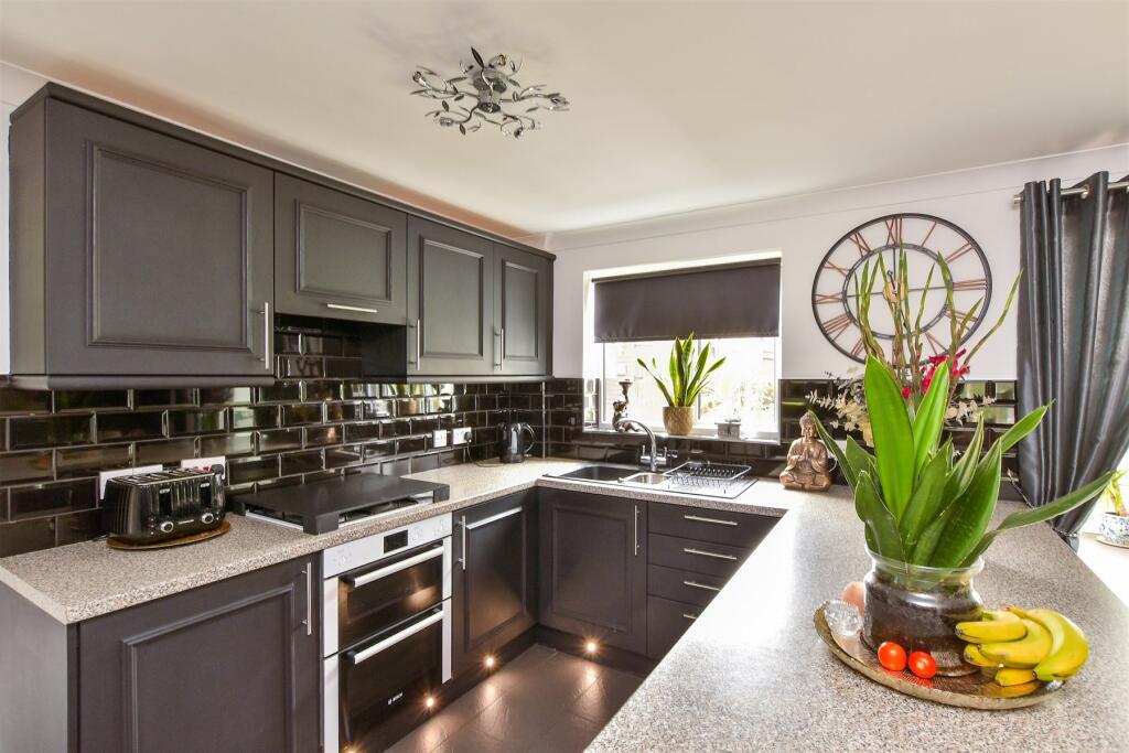 Additional image 14 of Ambleside Avenue, Telscombe Cliffs, Peacehaven, East Sussex