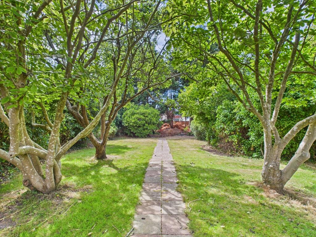 Additional image 3 of 83 Grand Avenue, Worthing, West Sussex, BN11 5BD