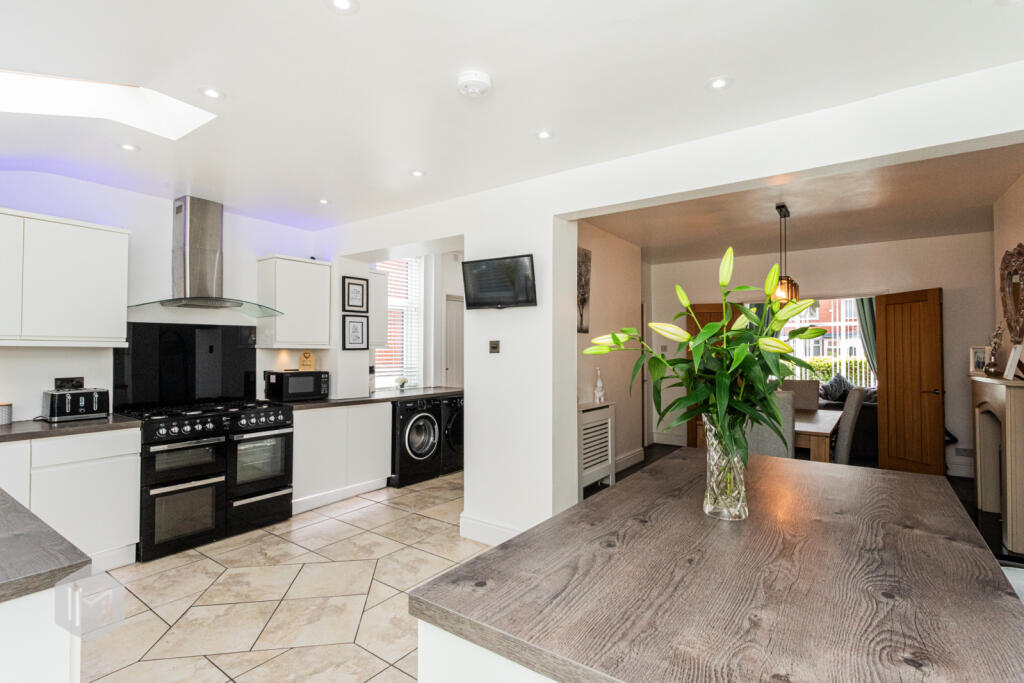 Firwood Lane, Tonge Moor, Bolton, BL2 3BD