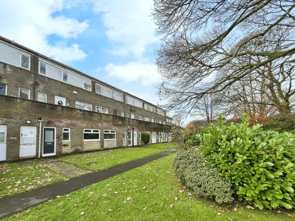 Property image for 28 Pendle Court, Bolton, Lancashire, BL1 6PY
