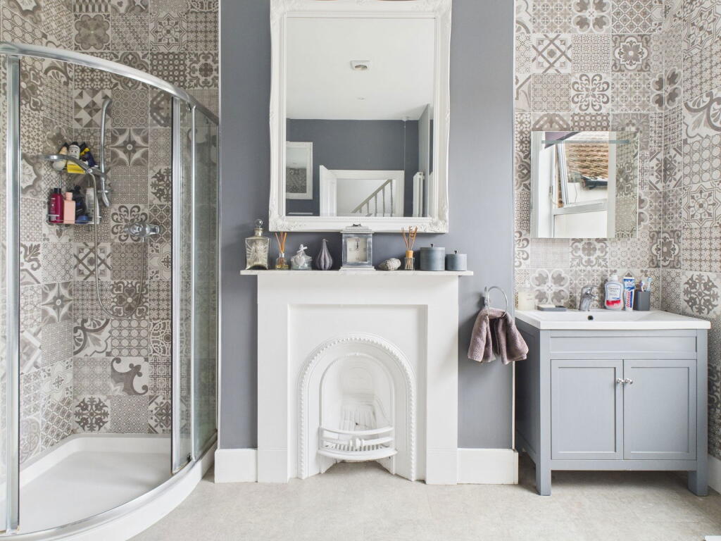 Additional image 17 of Elizabeth Road, Worthing, BN11 4EF