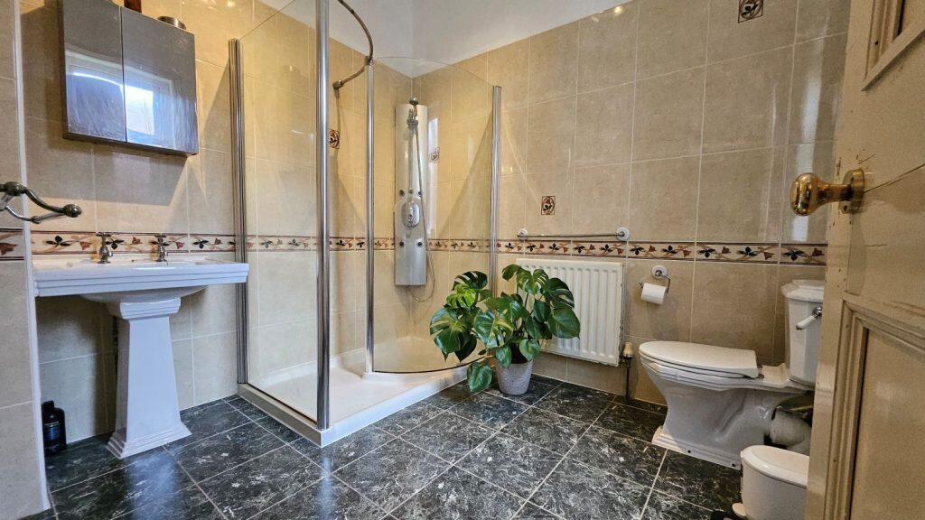 Additional image 23 of 194 Chorley New Road, Heaton, Bolton. BL1 5AA