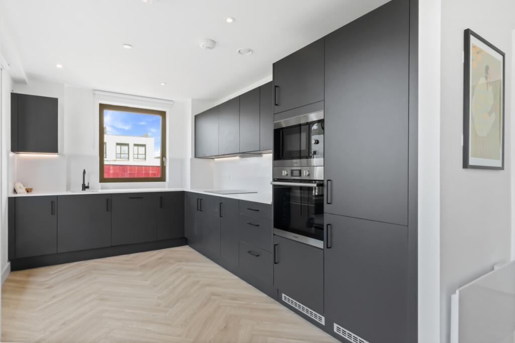 Additional image 3 of Wellesbourne, 137 Preston Road Brighton BN1