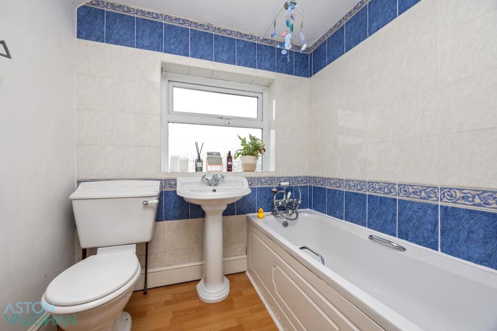 Additional image 14 of Waverley Crescent, Brighton