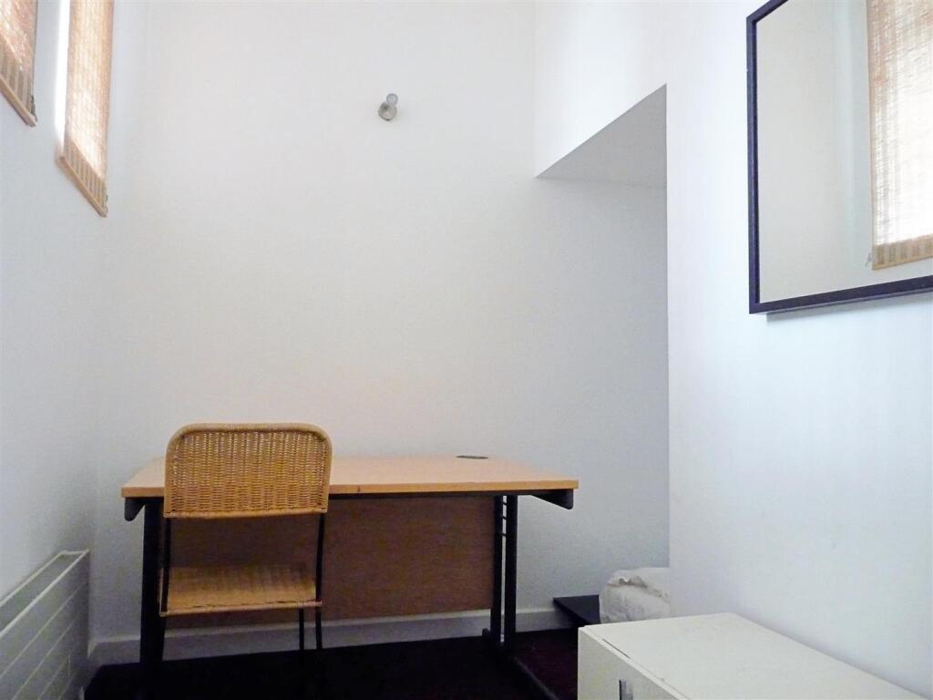 Additional image 7 of The Ocean Building - Spacious & Central