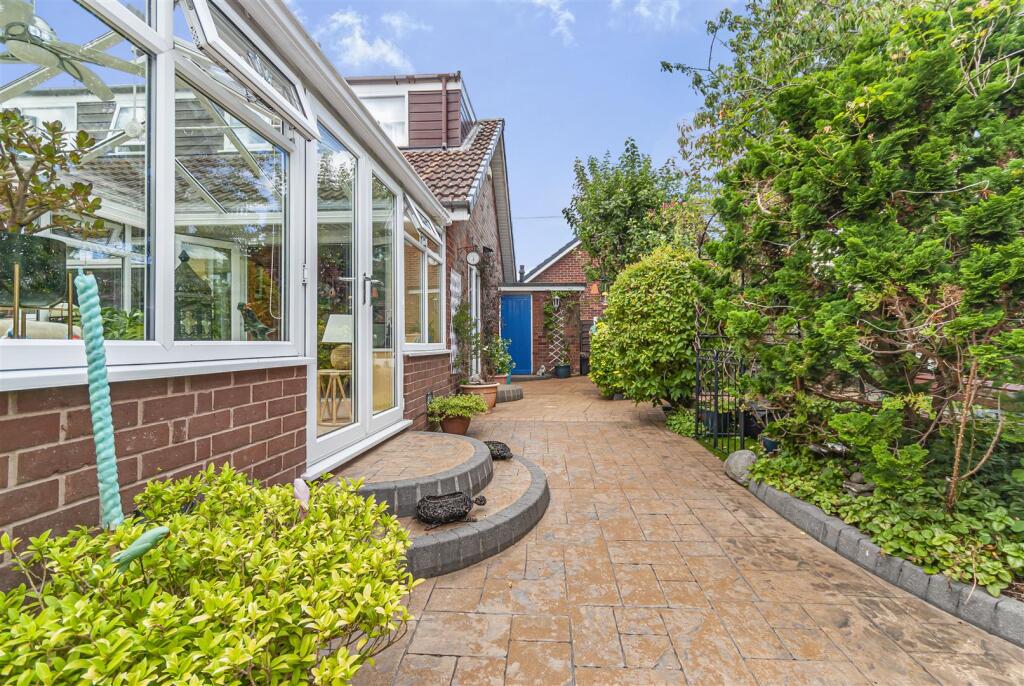 Additional image 33 of Greenfield Close, Bury