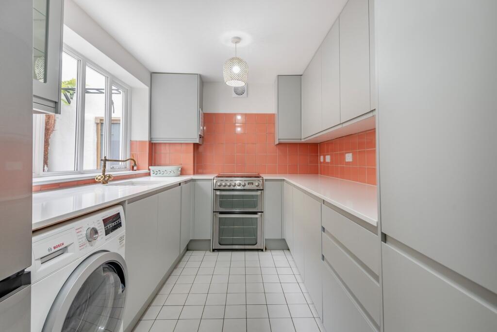 Additional image 4 of Alfred Place, Worthing, BN11