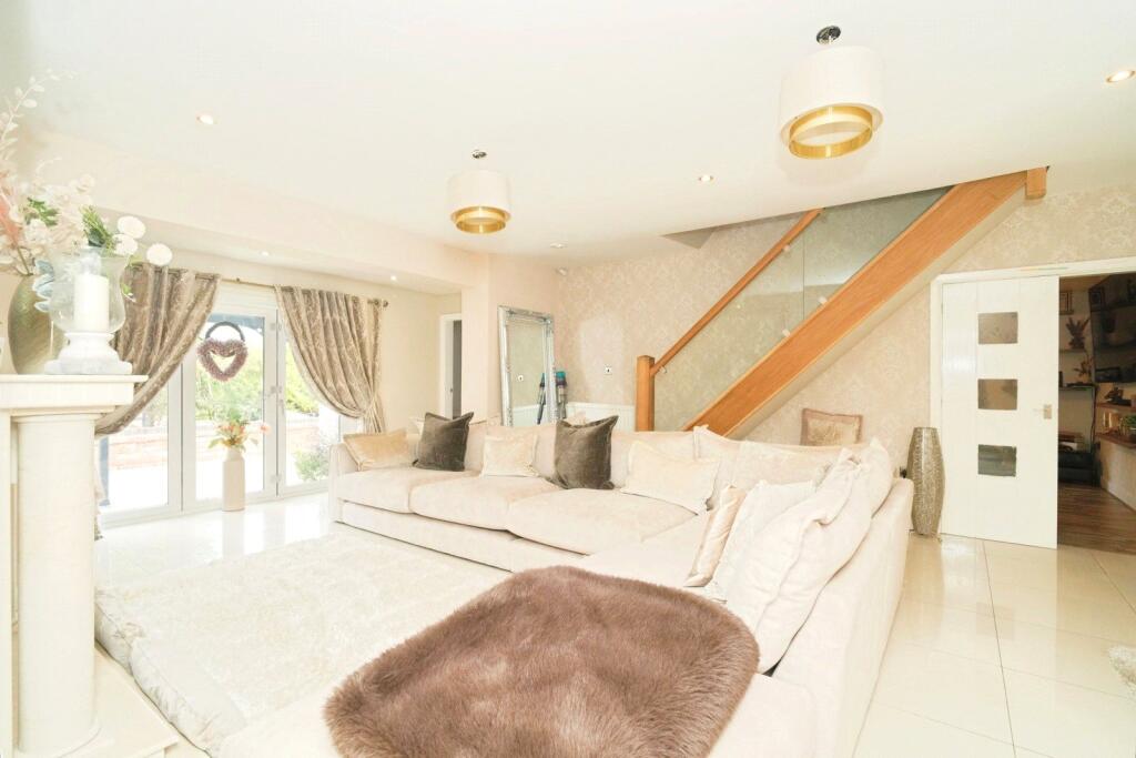 Additional image 4 of Stoneclough Road, Kearsley, Bolton, Greater Manchester, BL4