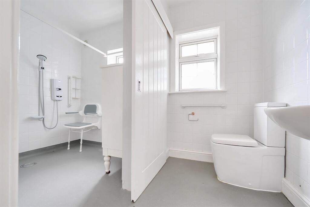 Additional image 7 of Abbotts Close