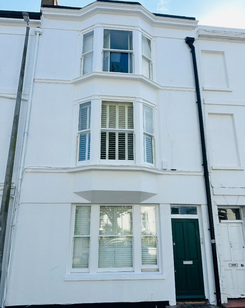 Upper North Street, BN1