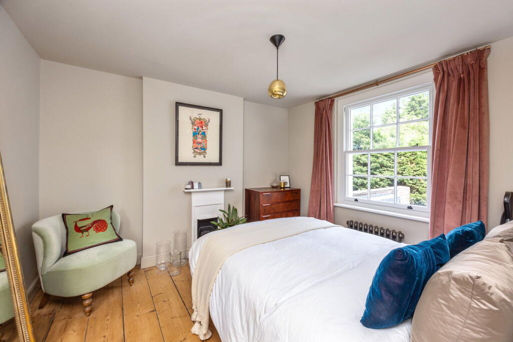 Additional image 5 of Warwick Place, Worthing, BN11 3EU