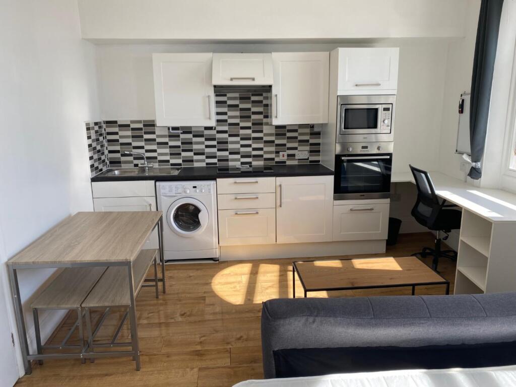 Additional image 3 of 43a Kings Road, Brighton