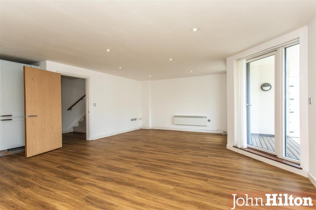 Additional image 4 of Avalon, West Street, Brighton