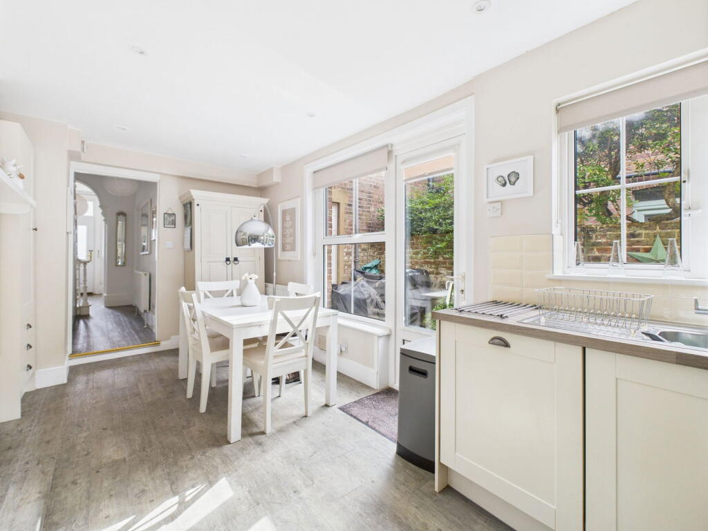 Additional image 9 of Elizabeth Road, Worthing, BN11 4EF