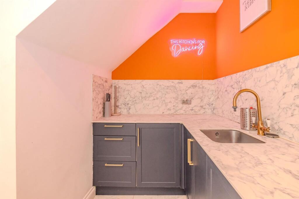 Additional image 6 of Penthouse, Clarence Square, Brighton