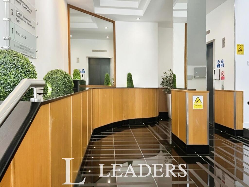 Additional image 3 of Queen Square