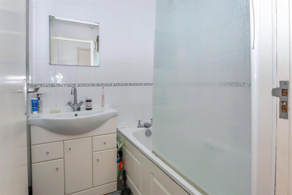 Additional image 8 of St. Winefrides Road, Littlehampton