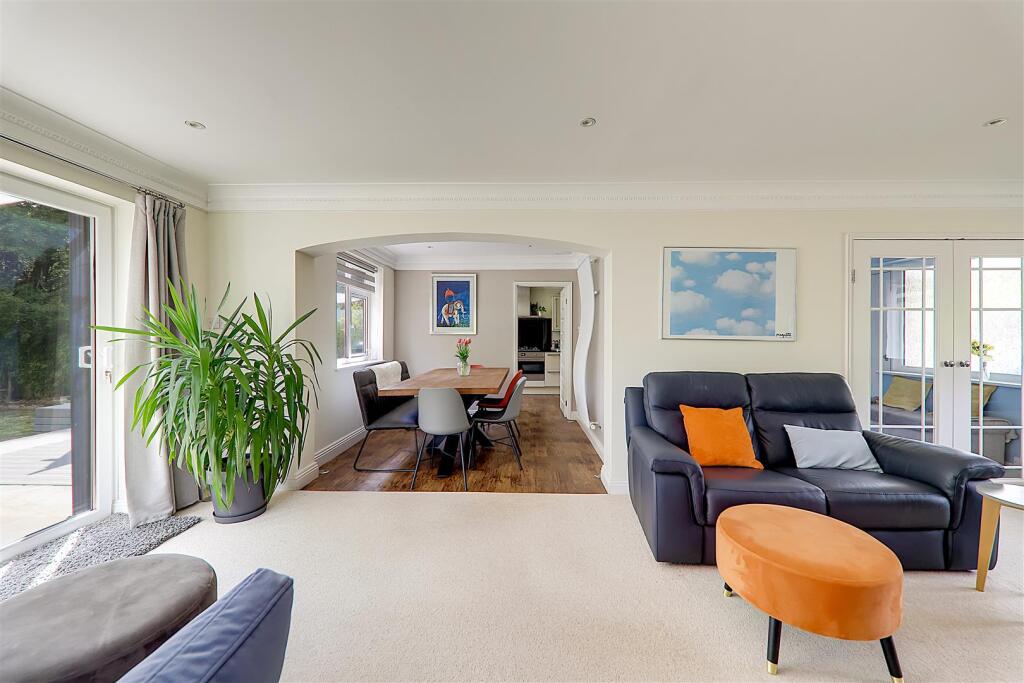 Additional image 7 of Fifth Avenue, Charmandean, Worthing