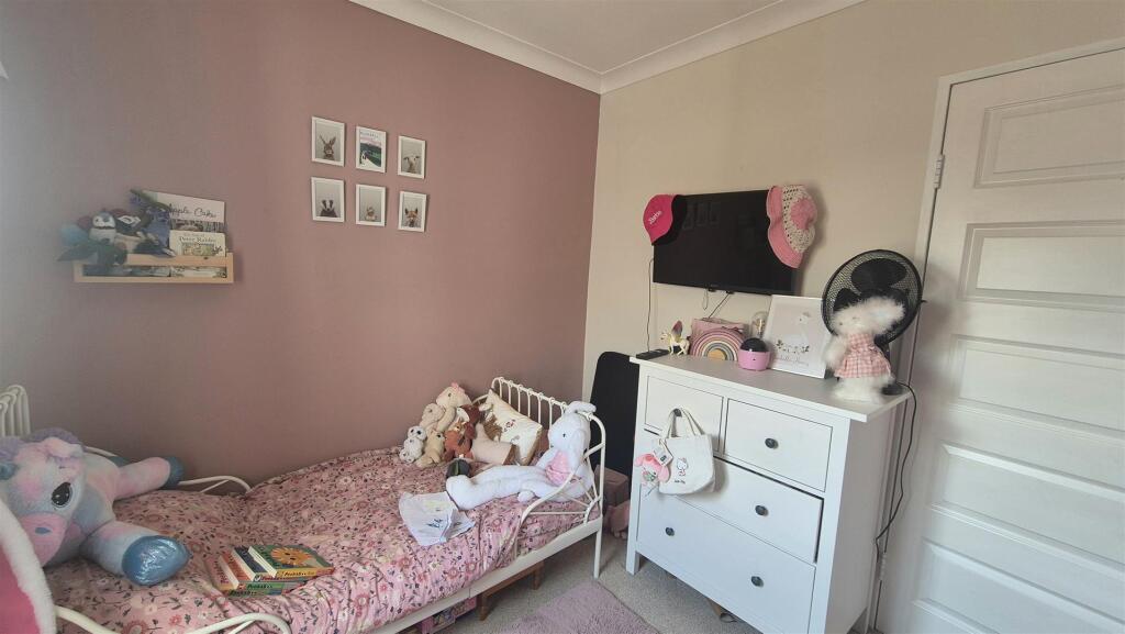 Additional image 10 of Hawth Park Road, Seaford