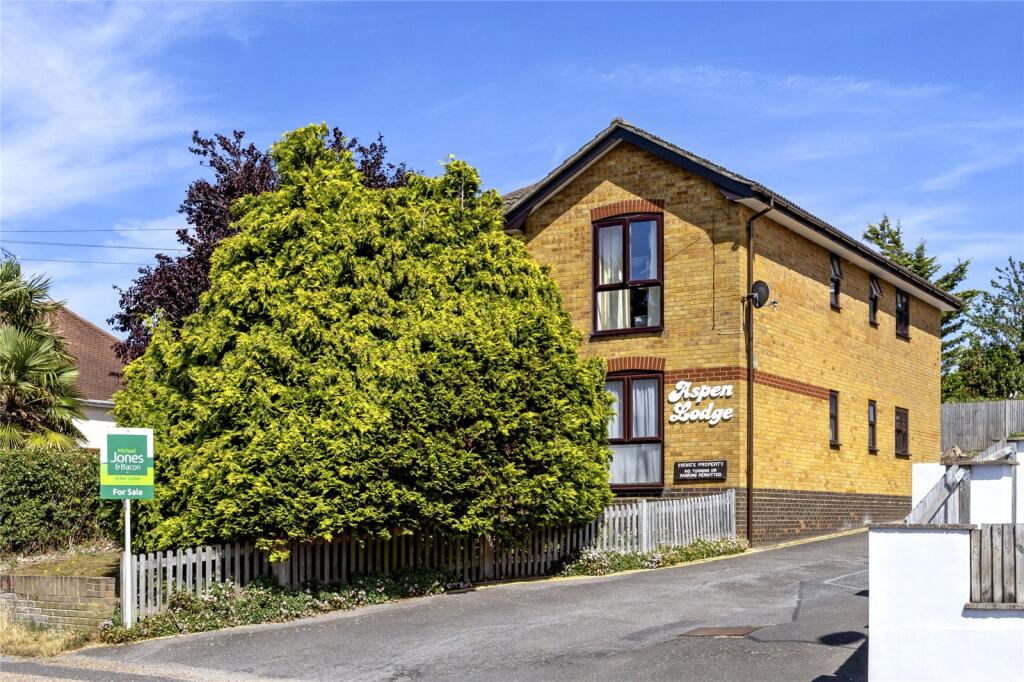 Property image for Aspen Lodge, 68 Busticle Lane, Sompting, West Sussex, BN15