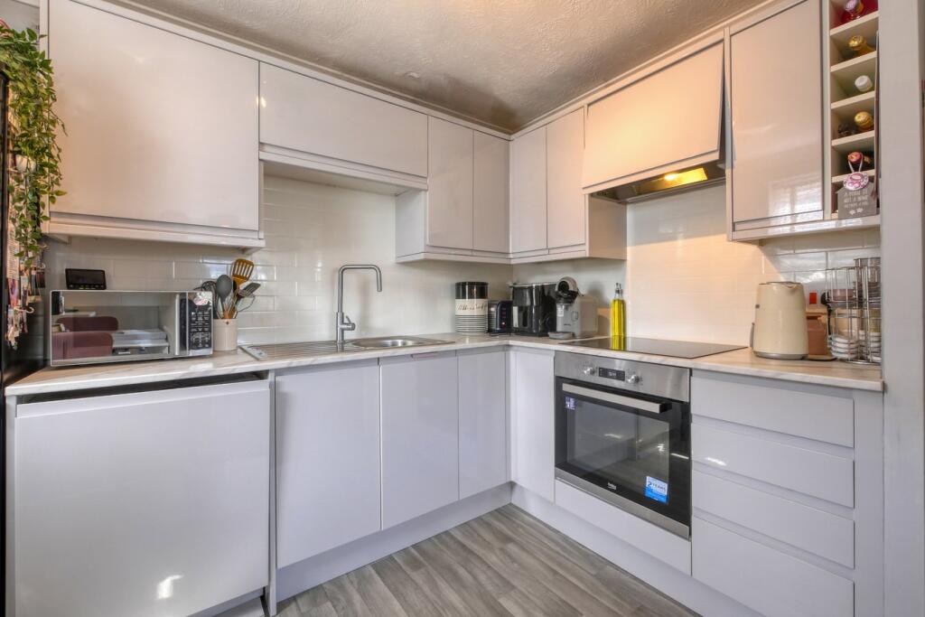 Additional image 16 of Snowdon Close, Eastbourne, BN23