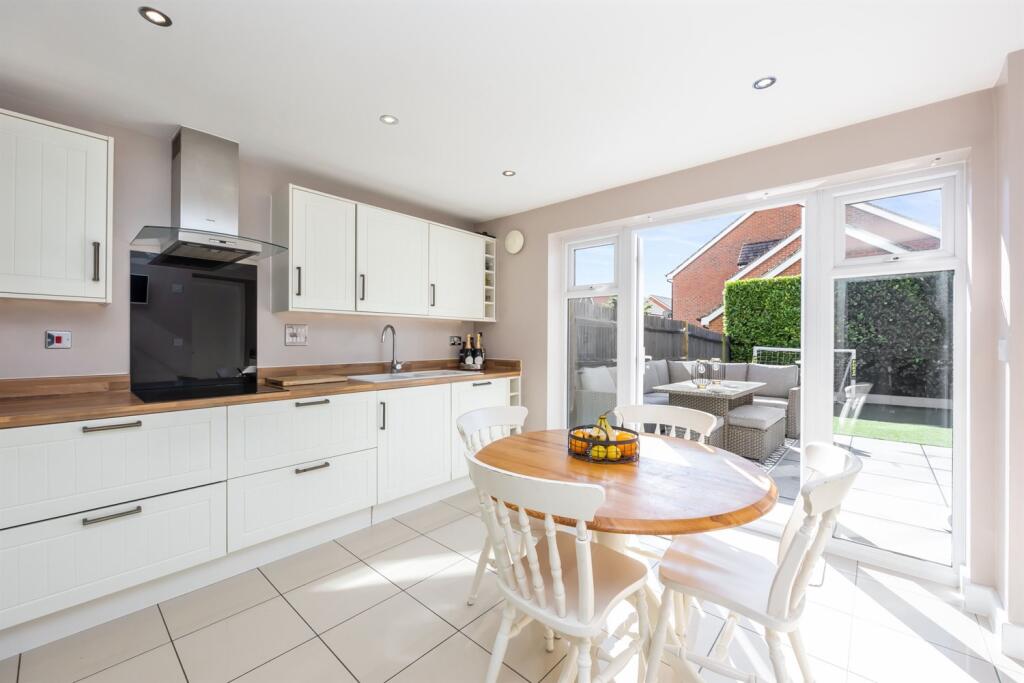 Additional image 22 of Nightingale Avenue, Worthing, BN12