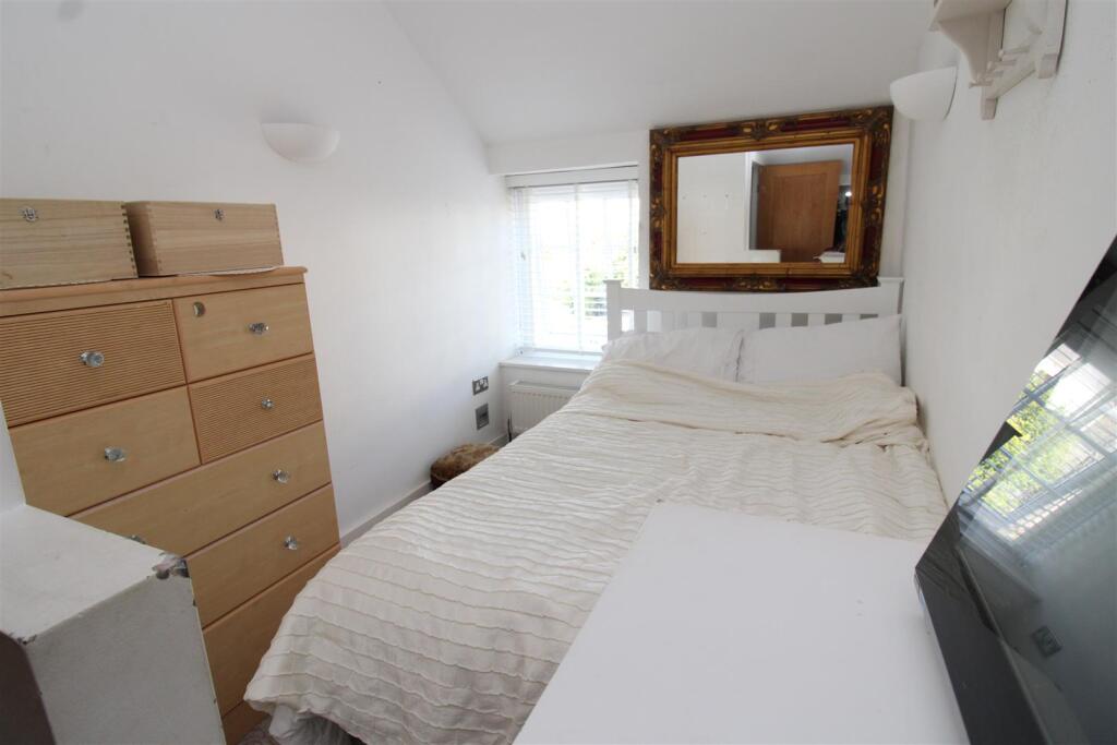 Additional image 10 of Norfolk Place, Littlehampton, BN17