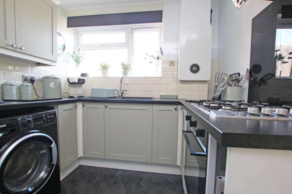 Additional image 3 of Foxglove Road, Eastbourne, BN23 8BX