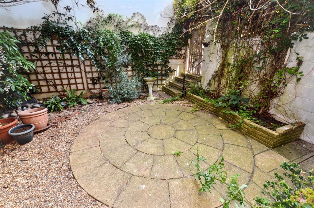 Additional image 12 of Compton Street, Eastbourne, BN21