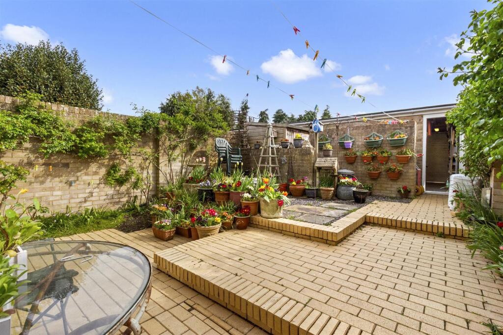 Additional image 16 of Toddington Lane, Littlehampton