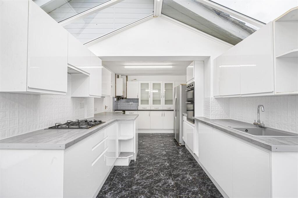 Additional image 4 of Stirling Avenue, Seaford