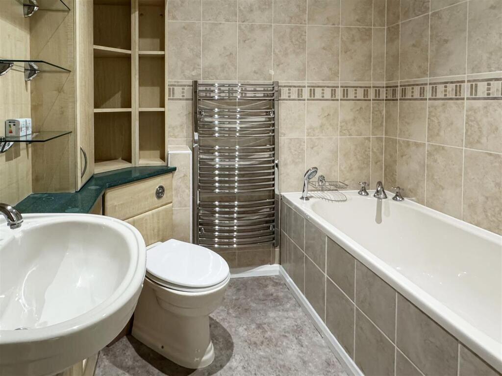 Additional image 8 of 49 Kingmere South Terrace, Littlehampton, West Sussex, BN17 5LD