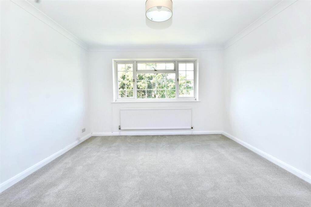 Additional image 7 of Long Acre Close, Eastbourne