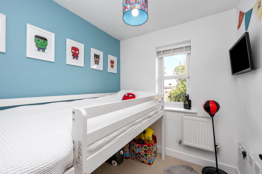 Additional image 16 of Nightingale Avenue, Worthing, BN12