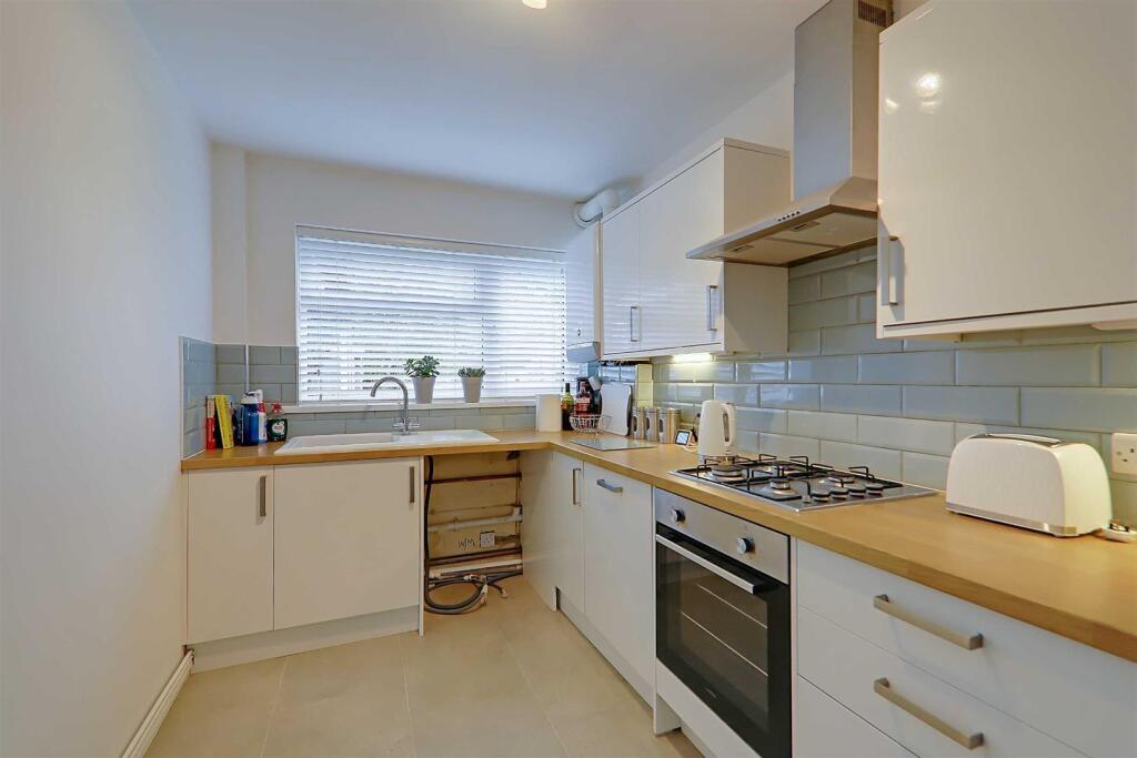 Additional image 11 of Castle Court, Castle Road, Worthing, BN13