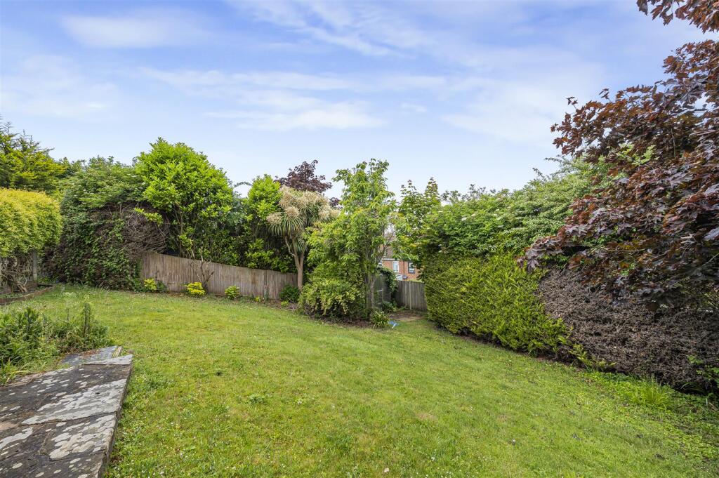 Additional image 19 of Victor Close, Seaford