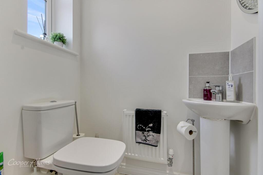 Additional image 9 of Iris Close, Worthing, BN13