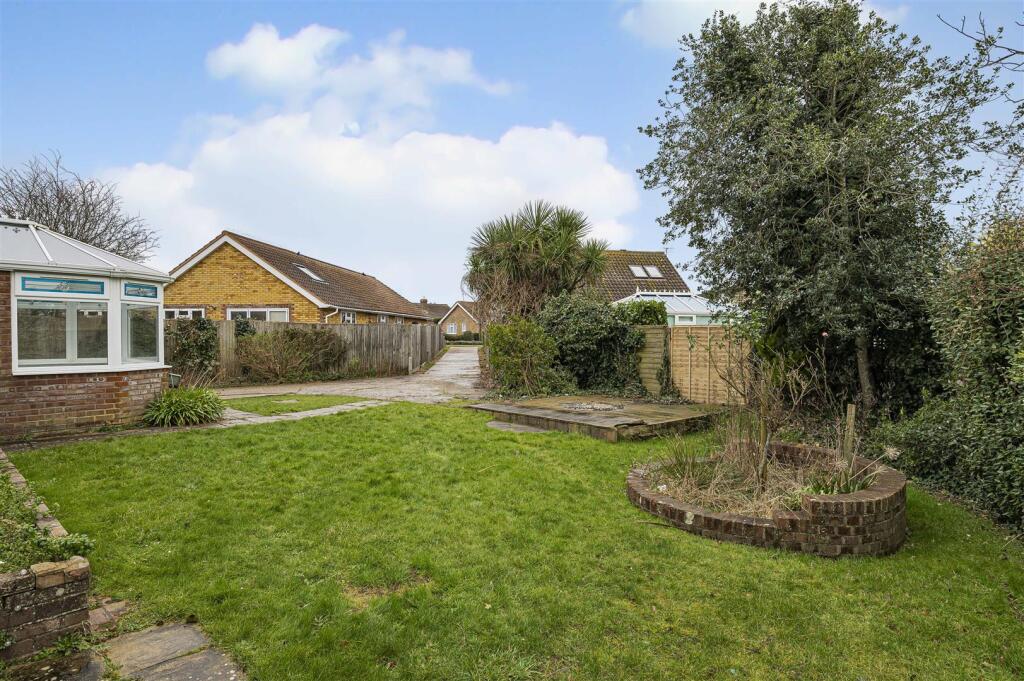 Additional image 11 of Stirling Avenue, Seaford