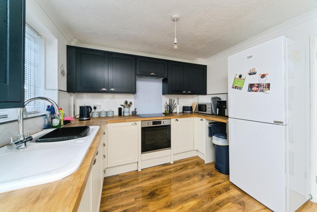 Additional image 7 of Windsor Close, Eastbourne, BN23
